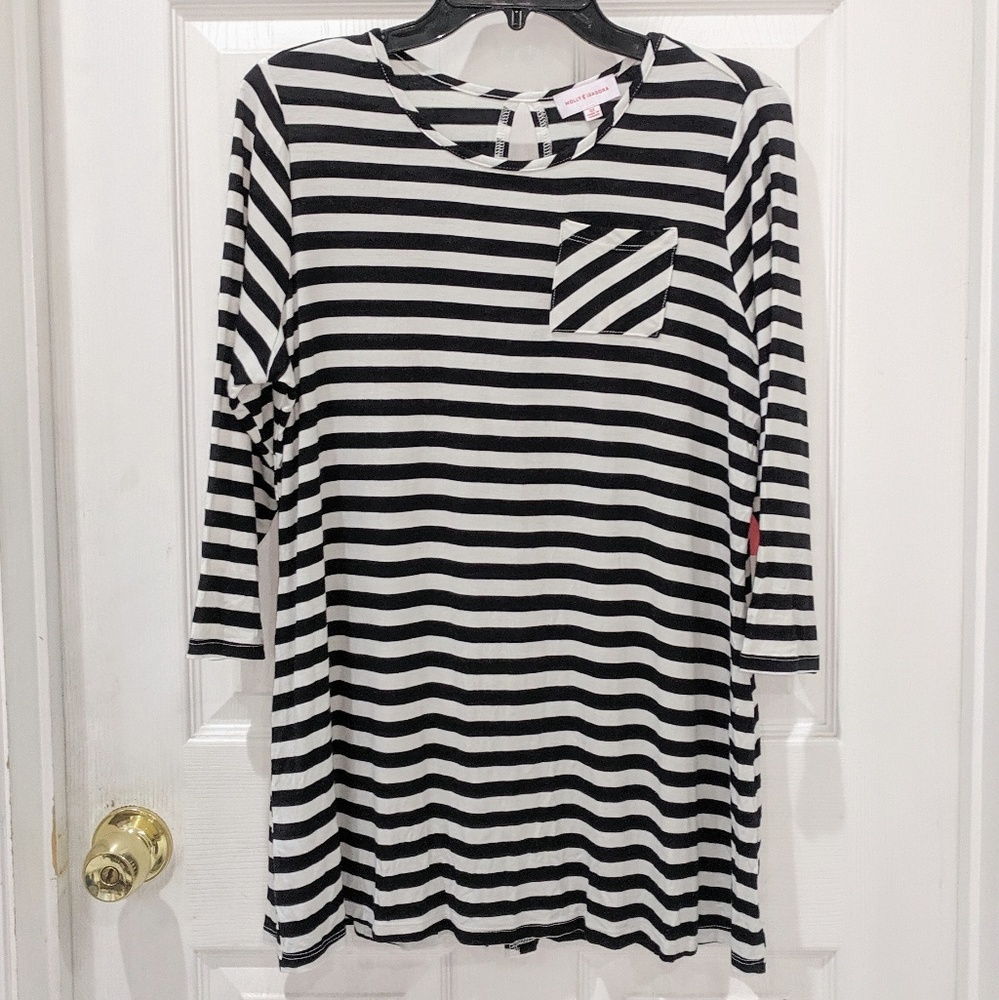 Molly & Isadora Stacey 3/4 Sleeve Split Back Tee